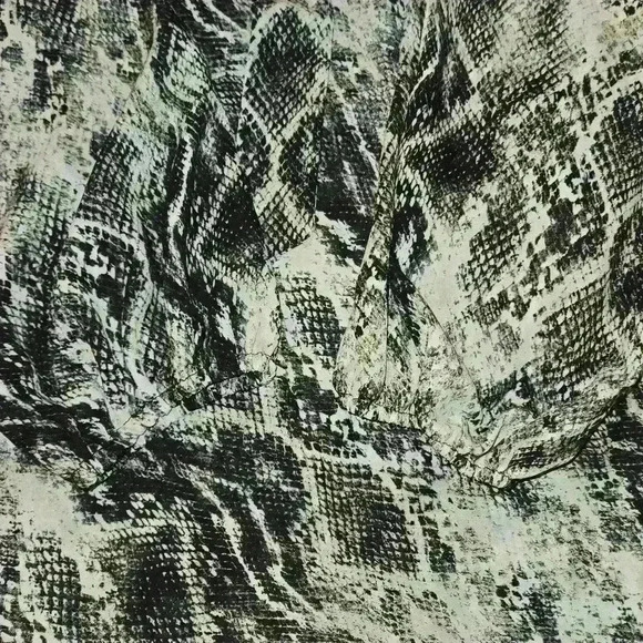 Kasper Womens Plus Phython Print Long Sleeve Blouse Black White Size 2X - Picture 4 of 6